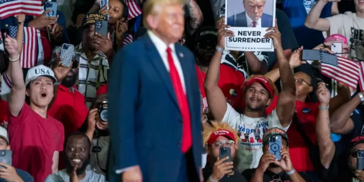 Trump: «la delincuencia en Venezuela ha bajado porque se han traído a todos los delincuentes a EE UU”