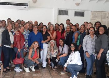 Realizan conversatorio acerca del Empoderamiento Económico de las Mujeres en San Felipe