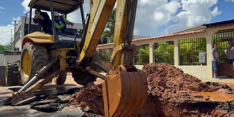 Vialsandi realiza labores de reparación de tubería matriz en El Morro II y Yuma II
