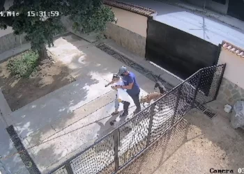 Sujeto amenazó de muerte a una señora mayor en Los Caobos para robar en su vivienda