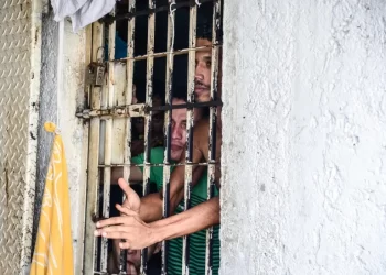 Autoridades continúan atendiendo denuncias de familiares de presos