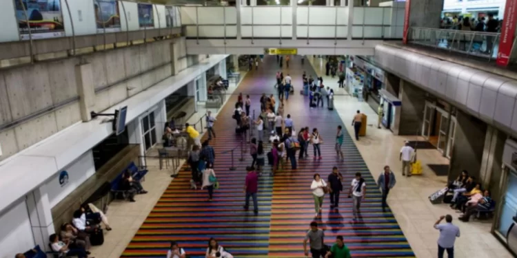 Suspendidos los vuelos hacia Los Roques