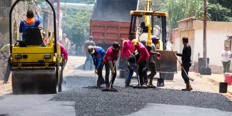 Alcaldía de Naguanagua ejecuta plan de bacheo en más 15 comunidades
