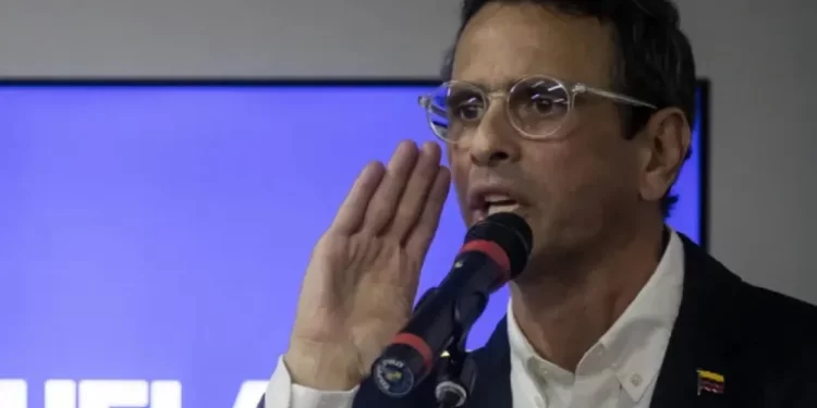 Capriles denuncia presunto «despilfarro» de recursos públicos en la campaña oficialista