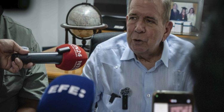 González Urrutia, el exembajador que busca reconciliar a Venezuela