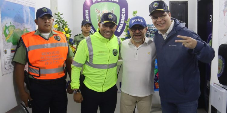Lacava y Fuenmayor inauguraron Estación Policial Avenida Lara