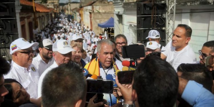 Luis Eduardo Martínez desde Valencia prometió reactivar el parque industrial carabobeño
