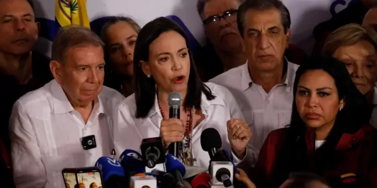 La Plataforma Unitaria asegura que tiene el 73 % de las actas y que González Urrutia fue el candidato más votado