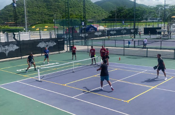 El Pickleball sigue creciendo en Carabobo y llegó al Complejo Nacional de Tenis de Puerto Cabello