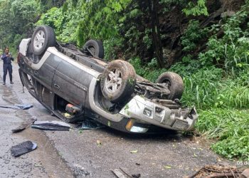Un lesionado en accidente en la autopista Puerto Cabello-Valencia; se volcó una camioneta