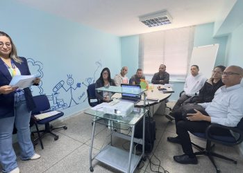 Cmdnna de San Diego dicta taller de orientación a familias con imposición de medidas de protección