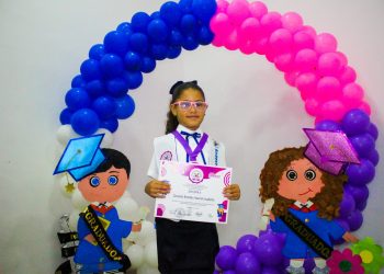 Realizan acto de promoción de 51 niños y niñas del CEI Teotiste Arocha de Gallegos de Naguanagua