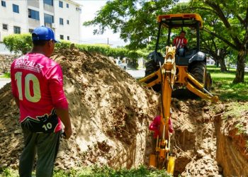 Alcaldía de Naguanagua realizó sustitución de colector de aguas servidas en el Paseo Venezuela de La Granja