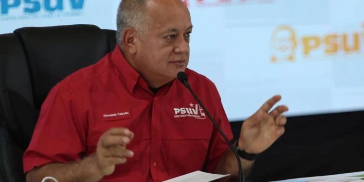 Según Diosdado Cabello el rector Delpino está en Panamá y viajará a Estados Unidos