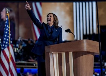Harris hace historia al aceptar la nominación del Partido Demócrata a la Casa Blanca