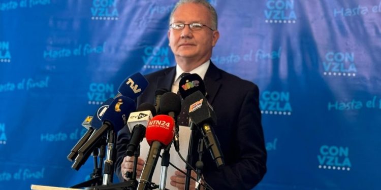 Esposa de Perkins Rocha: «No sabemos nada sobre su paradero»