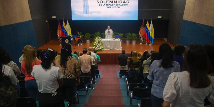 La Alcaldía de San Diego celebró misa por Solemnidad de la Transfiguración del Señor y la paz por el país