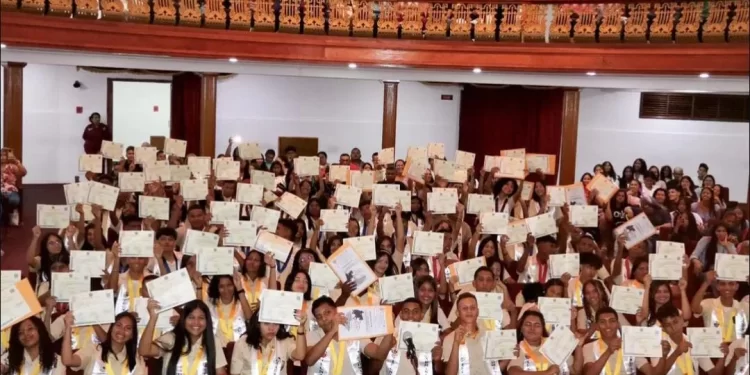 Más de 2 mil estudiantes recibirán sus títulos de bachiller en Puerto Cabello