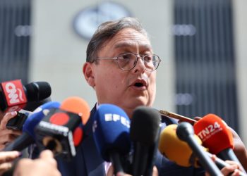 Abogado de González Urrutia se reunirá con Tarek William Saab