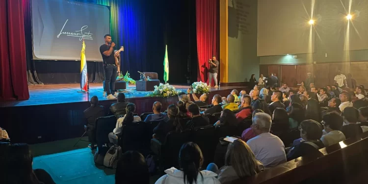 Diez emprendedores carabobeños fueron seleccionados para presentar sus proyectos al empresario Luciano Santos