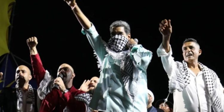 Maduro tilda a Feijóo de «ladrón vinculado al narcotráfico» y a Ayuso de «fascista»