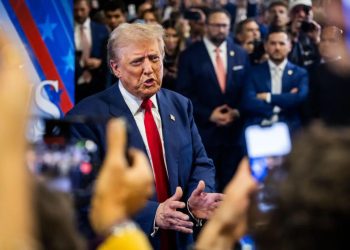 Trump se encuentra «a salvo» tras registrarse tiroteo cerca de su club de golf en Florida