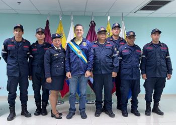 Alcalde Jurado ascendió a seis efectivos del Cuerpo de Bomberos de San Diego