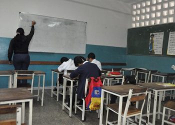 Federación de Maestros: «Casi tres millones de niños están fuera del sistema escolar»