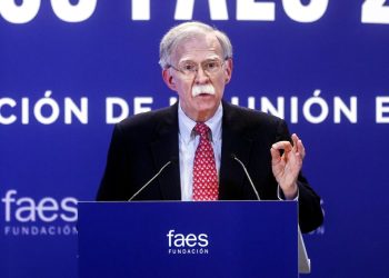 John Bolton: «Me preocupa que Trump se reúna con Maduro»