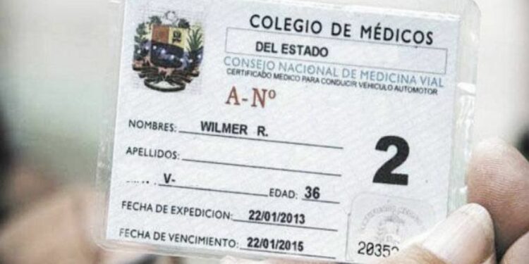 Médicos Viales piden sanciones contra sitios que otorgan certificados ilegales