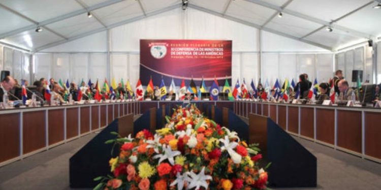 Ministros de Defensa de América Latina