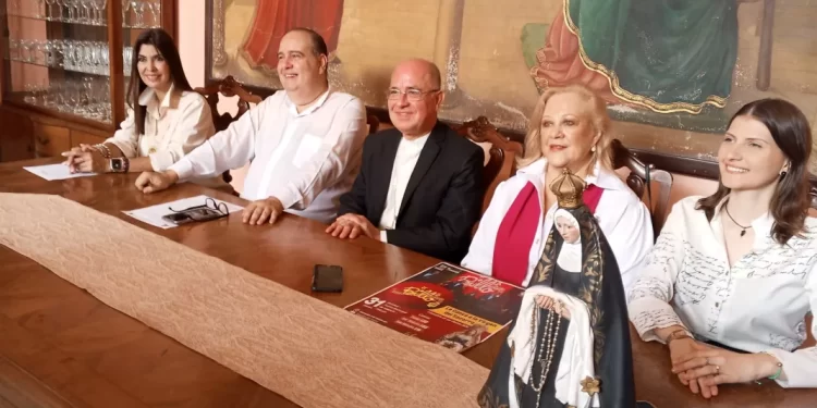 Monseñor González de Zárate invitó a participar en las fiestas a la Virgen del Socorro