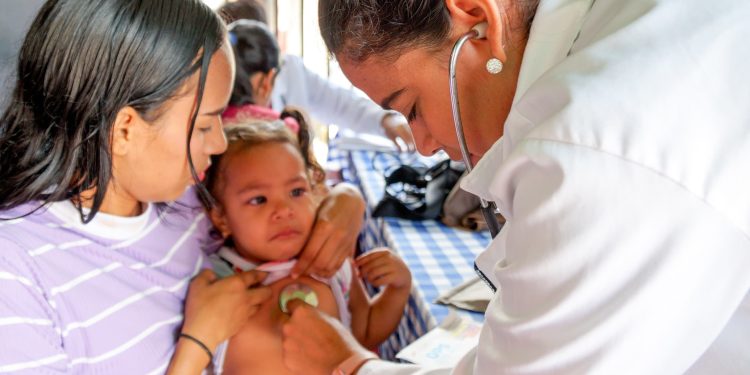 Más de 200 personas beneficiadas en jornada social en Las Trincheras