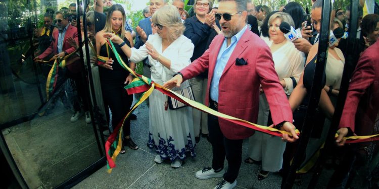 Inaugurada Filuc 2024 con masiva asistencia de público