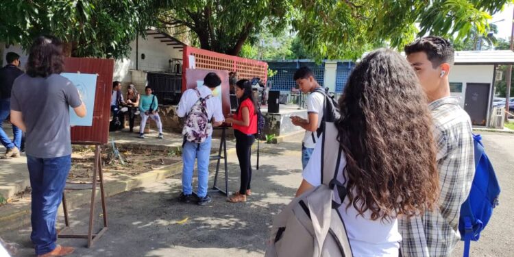 UC celebró Día del Estudiante Universitario con arte y buena música