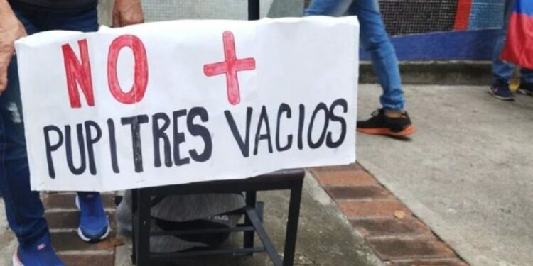 Docentes exigen respetar derecho a la educación de adolescentes detenidos