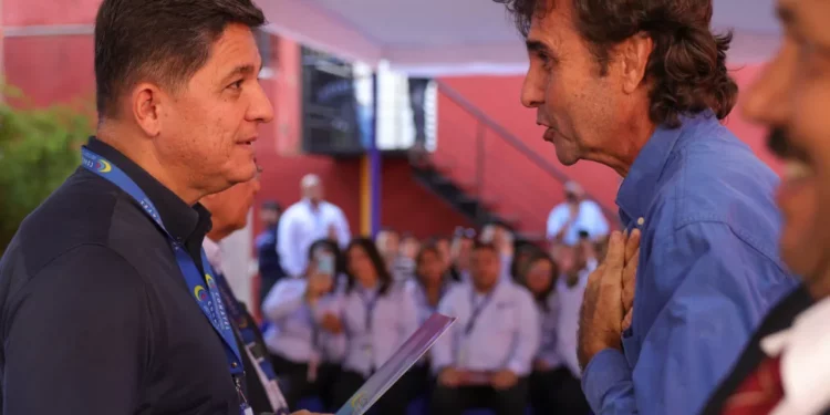 Conatel entregó 37 nuevos títulos administrativos