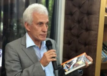 Uno de los seis asilados en embajada argentina en Caracas sale y se entrega