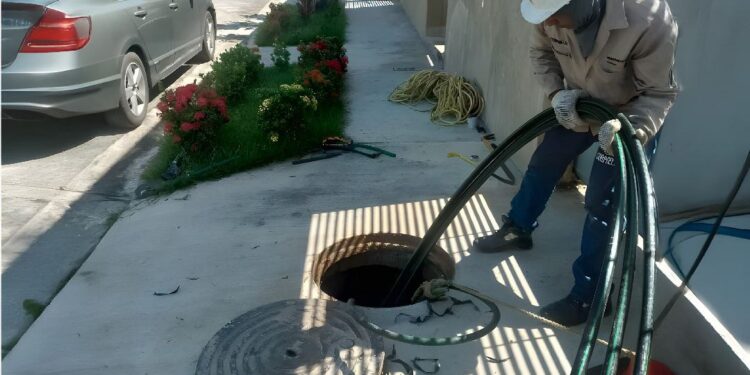 Corpoelec ejecutó mantenimiento correctivo en la Av. Bolívar de Valencia