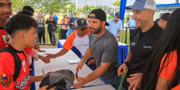 José Altuve junto a Empresas Polar impulsan el desarrollo del fútbol menor