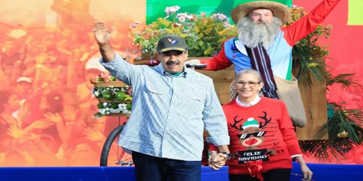 Maduro ataca a Rawayana y Akapellah por el tema «venekas»