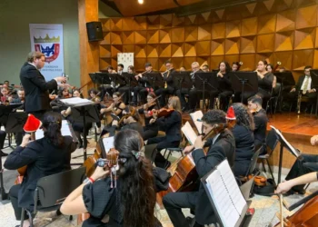 Orquesta Sinfónica de Carabobo celebró concierto navideño en la UJAP