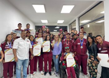 Alcaldía de Los Guayos reconoció a los atletas que participaron en Juegos Nacionales Oriente 2024