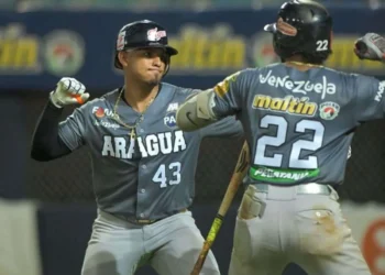 Tigres de Aragua eliminan a los Leones del Caracas