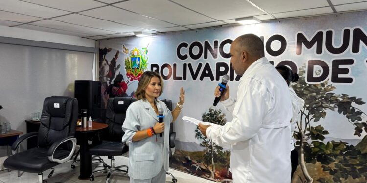 Comunicado Oficial: Juramentada Dina Castillo como alcaldesa (E) del municipio Valencia