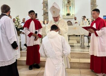 Monseñor González de Zárate ordenó cuatro nuevos sacerdotes