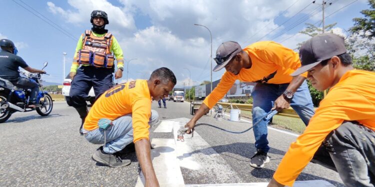 Invialca inició trabajos de Demarcación Vial en la ARC