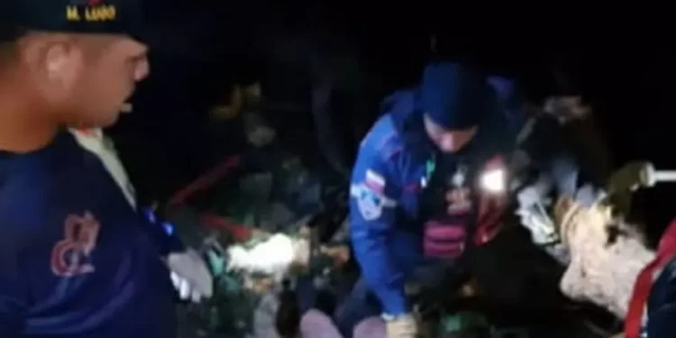 Conductor falleció tras caer por un barranco en Morón