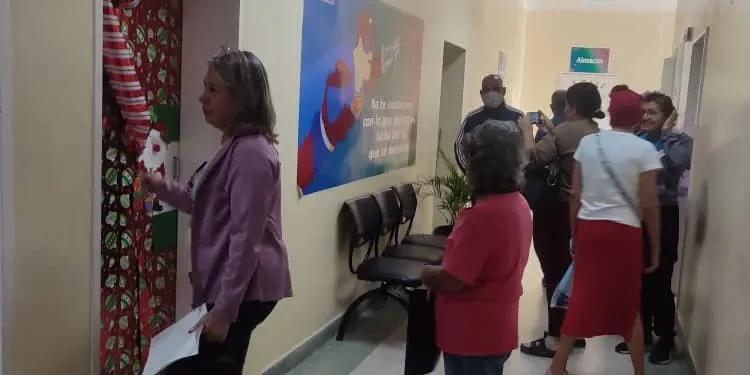 Denuncian paralización de tomógrafo en Oncológico Pérez Carreño