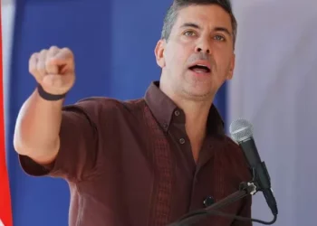 Diplomáticos venezolanos deben abandonar Paraguay en 48 horas